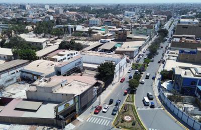 ALQUILER DE LOCAL DE 1976.40 M2 EN CHICLAYO